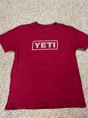 🍀6/$20 Yeti Men's Burgundy Short Sleeve Logo Tee